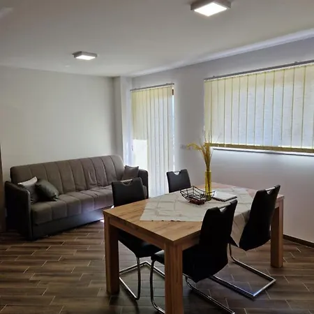Apartma