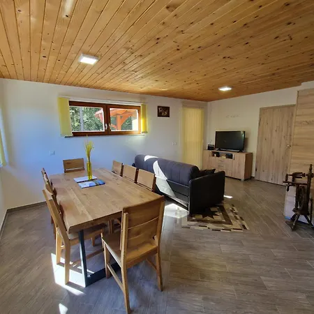 Apartma *